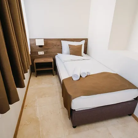 Hotel хотел театъръ