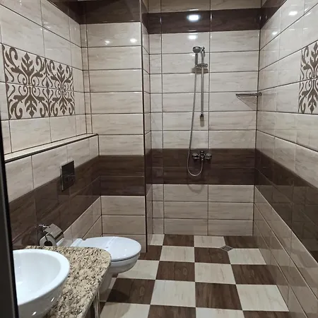 хотел театъръ 2* Pleven