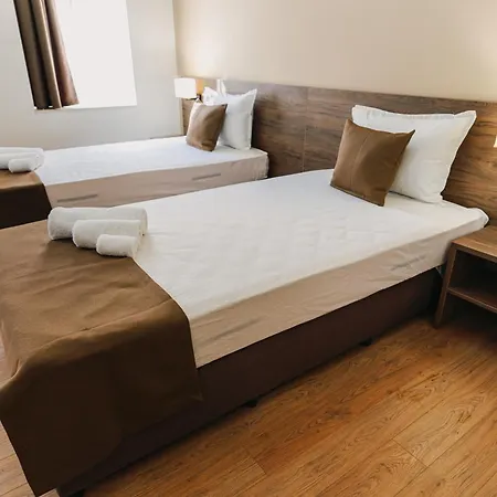 Hotel хотел театъръ Plewen