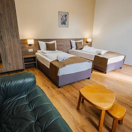 хотел театъръ Pleven