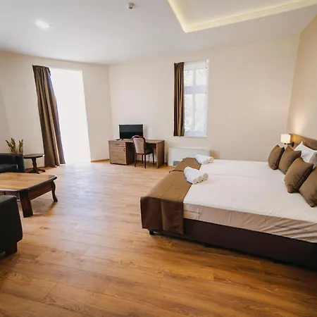 Hotel театъръ Pleven