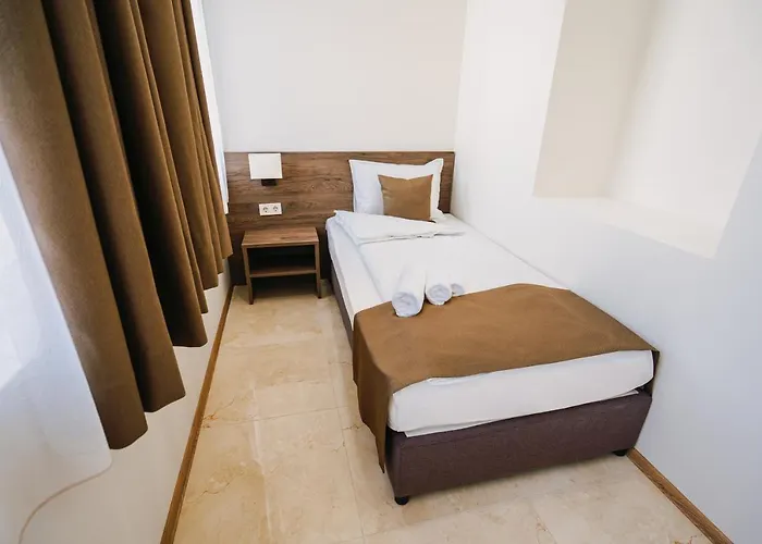 Hotel хотел театъръ