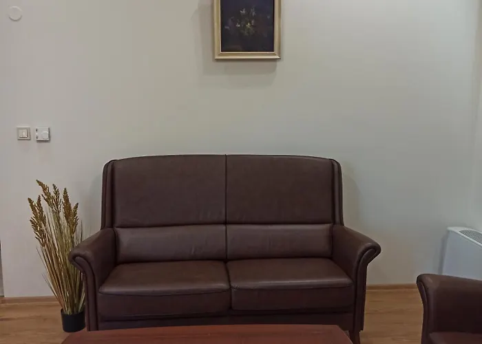 Hotel хотел театъръ 2*