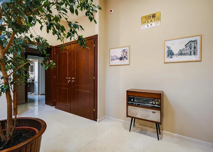 хотел театъръ 2* Pleven