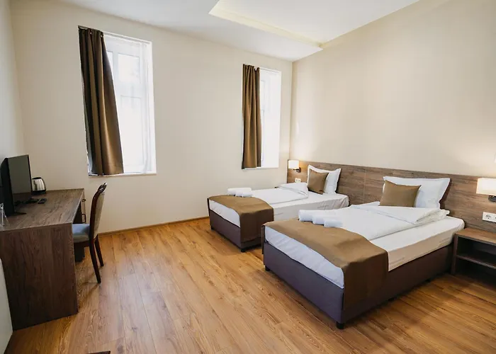 хотел театъръ Hotel Pleven