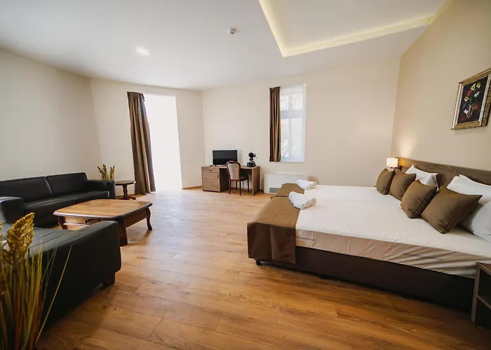 хотел театъръ Hotel